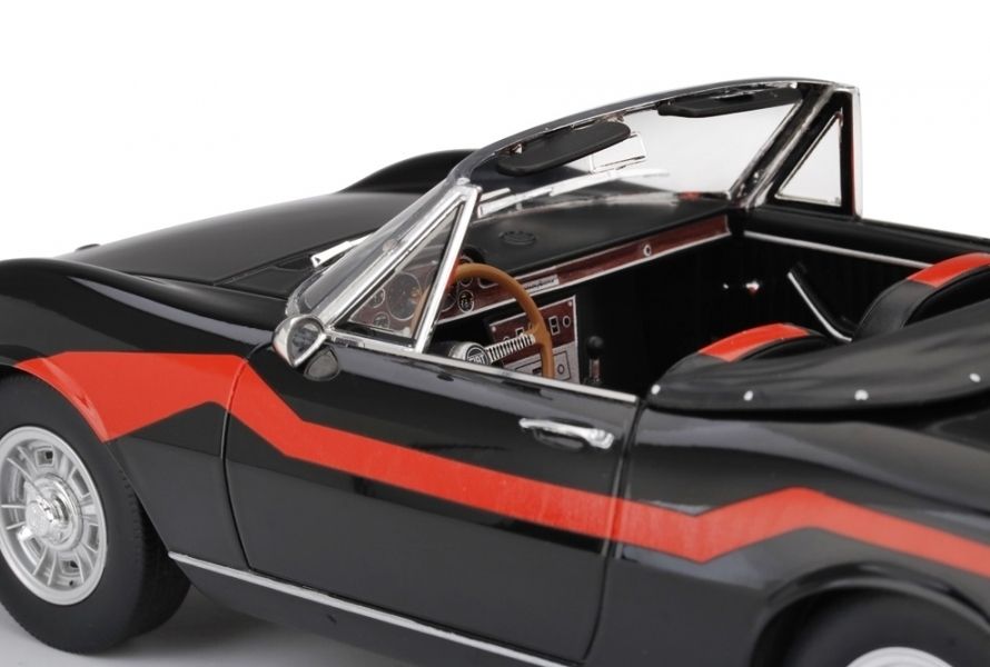 Fiat Dino Spider 2000 1967 Un Sacco Bello black/red 1:18 Laudoracing Model