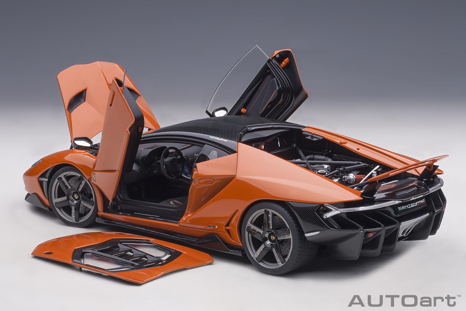 Lamborghini Centenario 2016 pearl orange 1:18 AUTOart