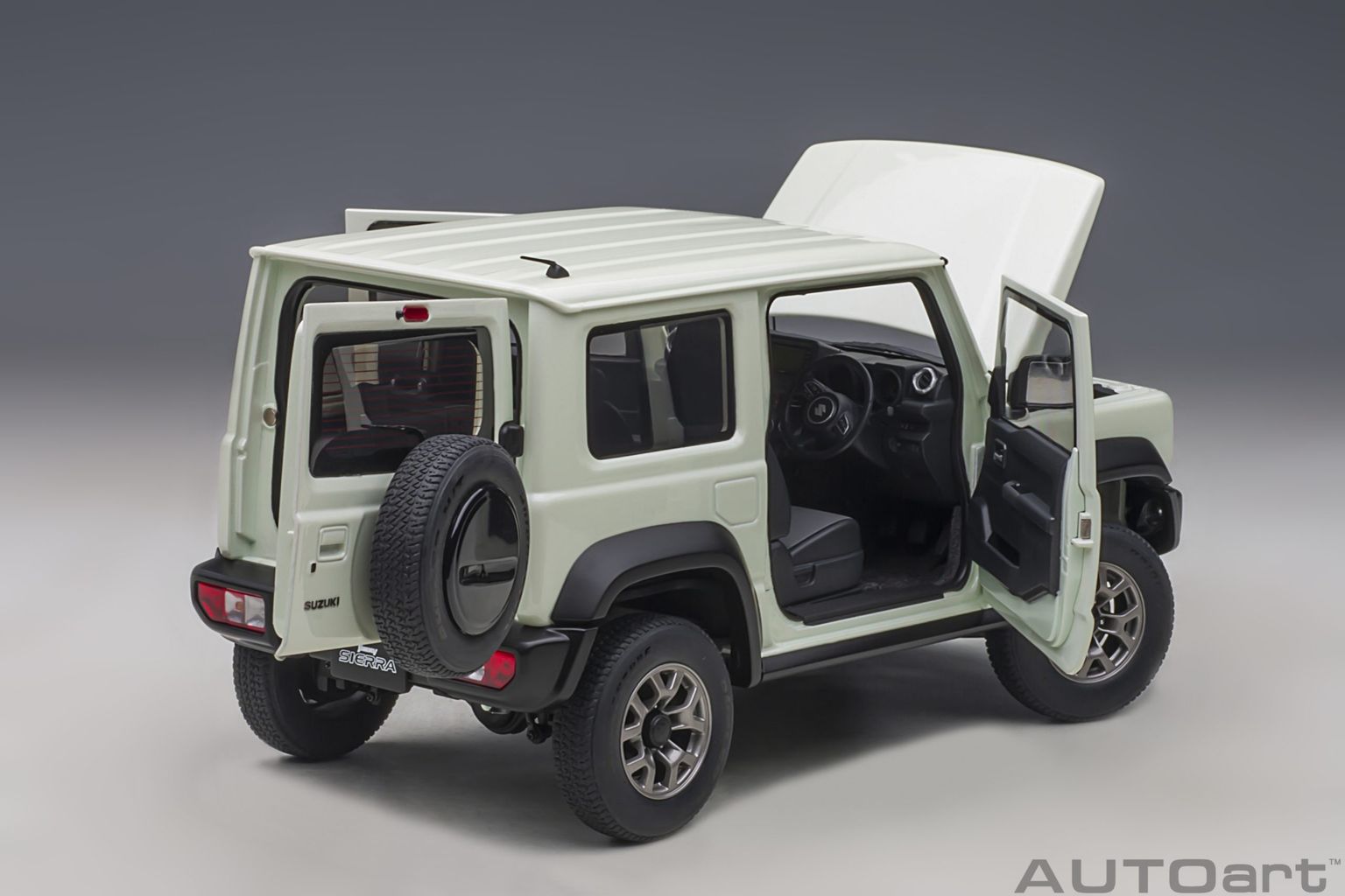 Suzuki Jimny SIERRA 2018 pure white pearl 1:18 AUTOart