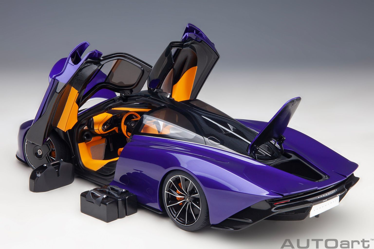 McLaren Speedtail lantana purple 1:18 AUTOart
