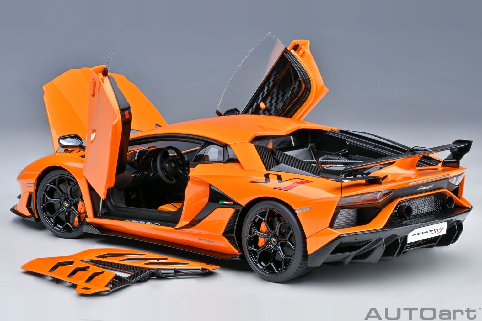 Lamborghini Aventador SVJ 2019 pearl orange 1:18 AUTOart