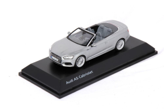 Audi A5 Cabriolet 2017 silver 1:43 Spark