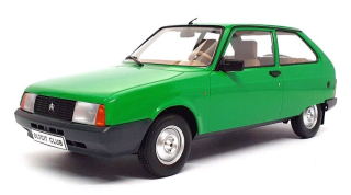 Oltcit Club 1990 green/beige interior 1:18 Triple9 Collection