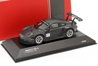 Porsche 911 RSR Pre-Season Presentation Car 2017-2018 1:43 Ixo Models