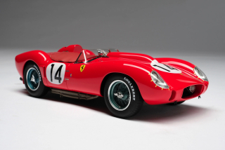 Ferrari 250 TR #14 Olivier Gendebien/Phil Hill Winner 24h Le Mans 1958 1:18 Amalgam
