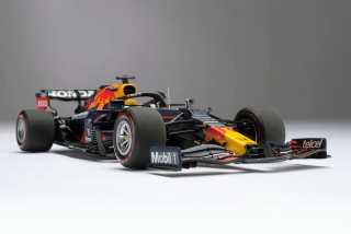 Oracle Red Bull Racing RB19 #1 M.Verstappen Season 2023 1:18 Amalgam