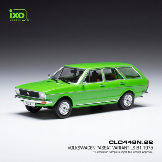 VW Passat Variant LS 1975 green 1:43 Ixo Models