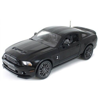 Shelby GT 500 2013 black 1:18 Shelby Collectibles