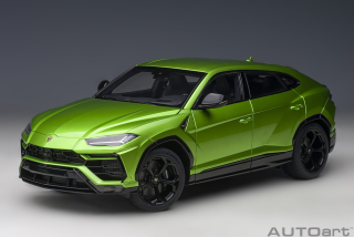 Lamborghini Urus 2018 pearl green 1:18 AUTOart