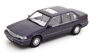 Volvo 960 1996 aubergine metallic 1:18 Triple9 Collection
