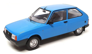 Oltcit Club 1990 blue/grey interior 1:18 Triple9 Collection