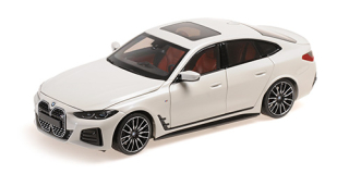 BMW i4 M50 2022 white metallic 1:18 Minichamps 