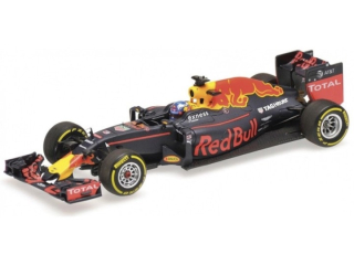 Red Bull Racing Tag Heuer RB12 #3 D.Ricciardo Spanish GP 2016 1:18 Minichamps 