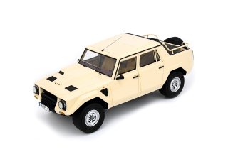 Lamborghini LM 002 sand beige 1:18 Schuco