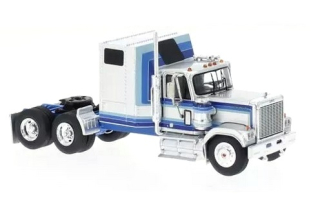 GMC General 1980 silver 1:64 Ixo Models