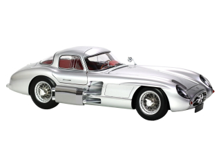 Mercedes-Benz 300 SLR Uhlenhaut - Model Kit - silver/red interior 1:8 LeGrand