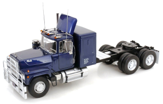 Mack RL700L 1974 blue metallic 1:18 Road Kings