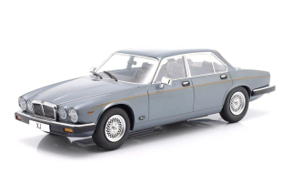 Jaguar XJ Series III 1979 grey 1:18 MCG Modelcar Group