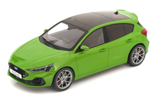 Ford Focus ST 2022 green 1:18 MCG Modelcar Group