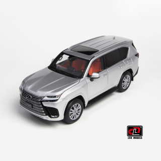 Lexus LX600 2024 silver 1:18 LCD Model