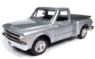Chevy C10 Pickup Stepside 1968 silver custom 1:18 Auto World