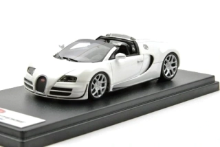 Bugatti 16.4 Grand Sport Vitesse white 1:43 Look Smart Models