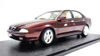 Alfa Romeo 166 3.0 V6 24v Super 1998 red metallic 1:18 Cult Scale Models