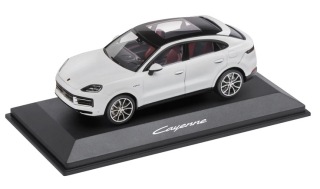 Porsche Cayenne E-Hybrid Coupe carrara white metallic 1:43 Solido