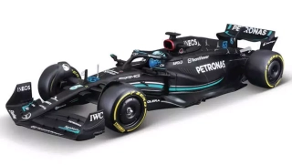 Mercedes-AMG W14 E Performance #63 G.Russell F1 2023 1:24 Bburago