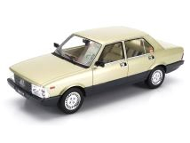 Fiat Argenta 2-Serie VX/SX 120HP 1984 beige 1:18 Mitica