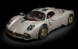 Pagani Utopia Coupé 2023 Model Kit 1:8 Pocher