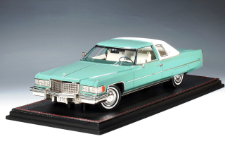 Cadillac Coupe De Ville 1976 green/white 1:18 Stamp Models