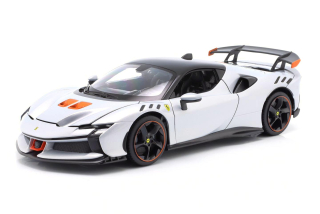 Ferrari SF90XX Stradale 2024 silver/black 1:18 Bburago