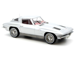 Chevrolet Corvette Stingray 1963 sebring silver 1:18 Norev