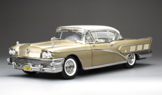 Buick Limited Riviera coupe *platinum collection* 1958 glacier white/gold mist 1:18 Sun Star