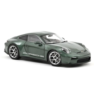 Porsche 911 S/T 2023 malachite green metallic 1:18 Norev