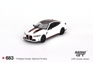 BMW M4 CSL Alpine white 1:64 Mini GT