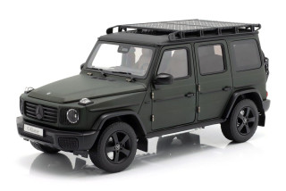 Mercedes-Benz G-Klasse Professional Line W465 olive green 1:18 Norev