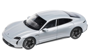 Porsche Taycan Turbo S ice grey metallic 1:18 Porsche Dealer edition