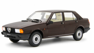 Alfa Romeo Giulietta 1.6 - 1.8 1980 maroon 1:18 Laudoracing Model
