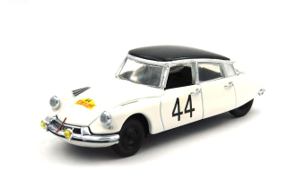 Citroen DS19 #44 Trautmann/Ogier Winner Tour de Corse 1961 1:43 Rio Models