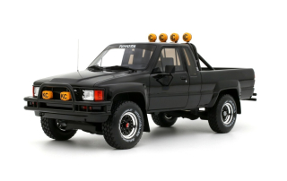 Toyota Hilux SR5 1985 Glossy Black 202 1:18 OttOmobile