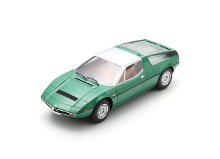 Maserati Bora 1971 light green metallic 1:18 Schuco