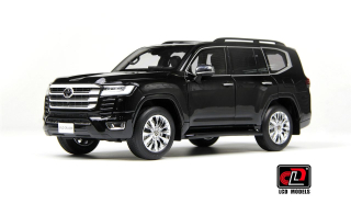 Toyota Land Cruiser 300-ZX black 1:18 LCD Model