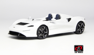 McLaren Elva white 1:18 LCD Model