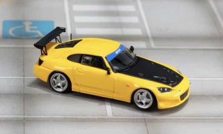 Honda S2000 yellow/black 1:64 Street Weapon