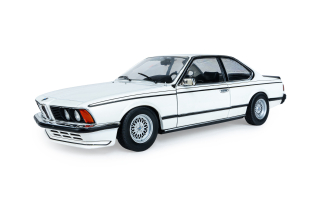 BMW 635 CSi E24 1984 white 1:18 Solido