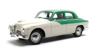 Alfa Romeo 1900 Super Berlina 1958 white/green 1:18 Cult Scale Models