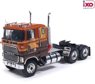 Ford COE 9000 brown/tan 1:64 Ixo America