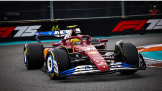 Ferrari SF-25 #44 L.Hamilton Miami GP 2025 1:18 Look Smart